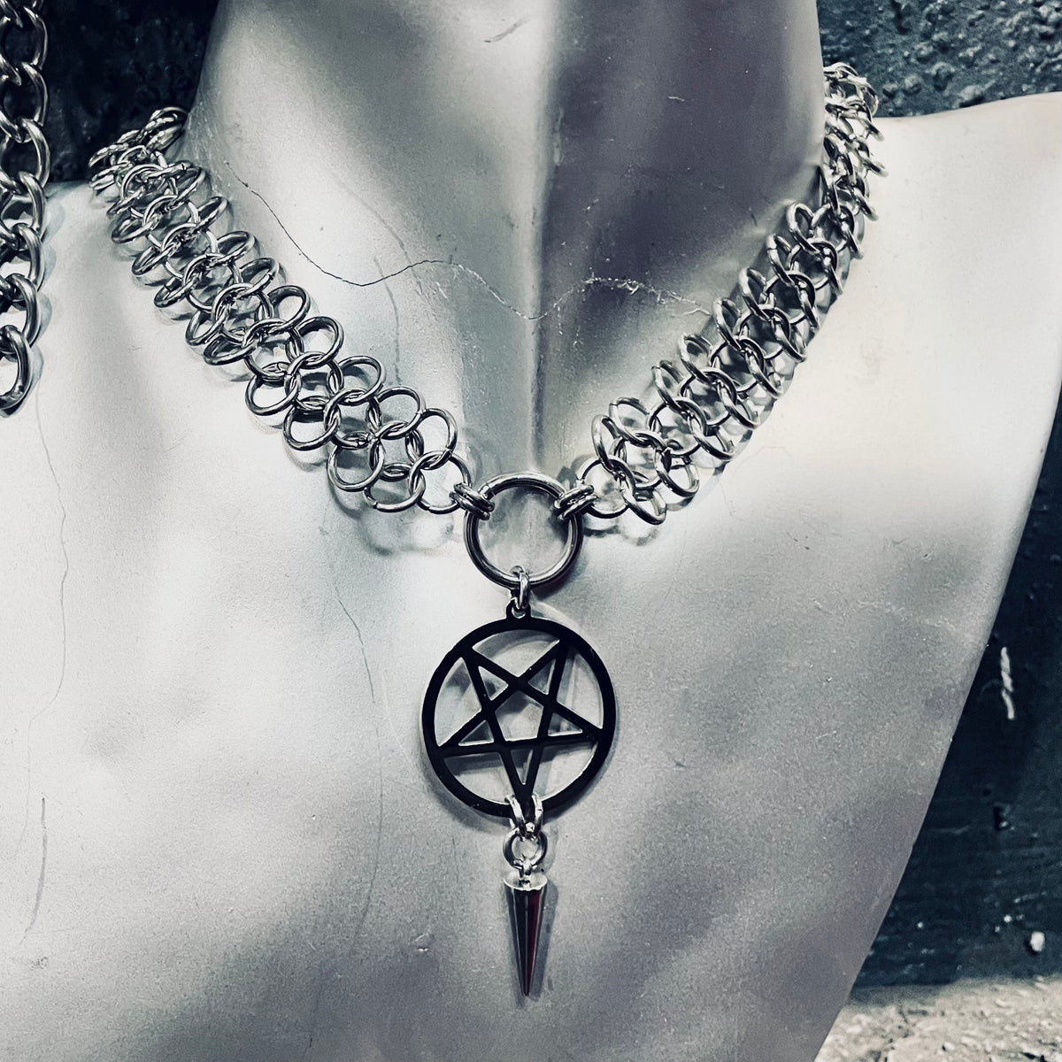 Armoured Helvete Choker
