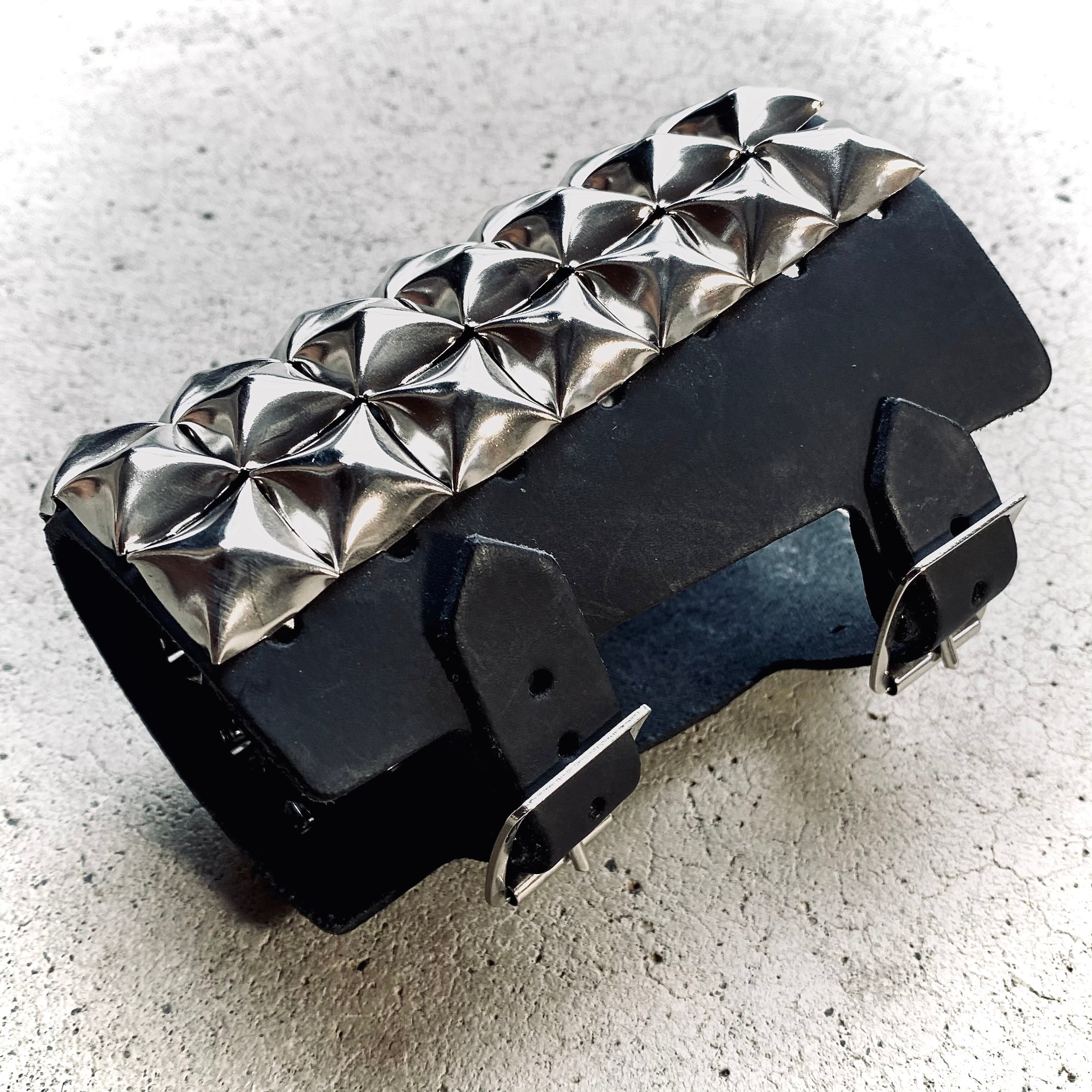 Hellion Gauntlet Studded Leather