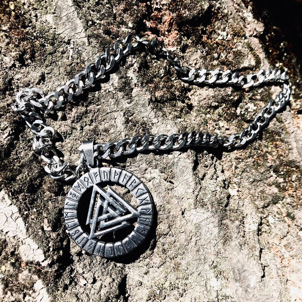 Valknut Pendant Choker Necklace