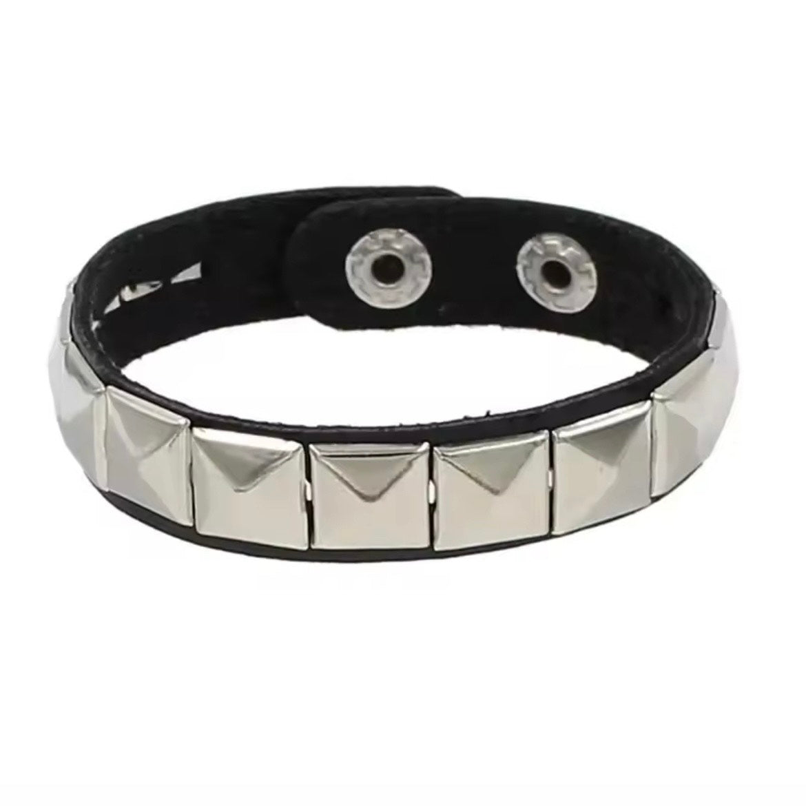 Basal’s Lone Stud Cuff