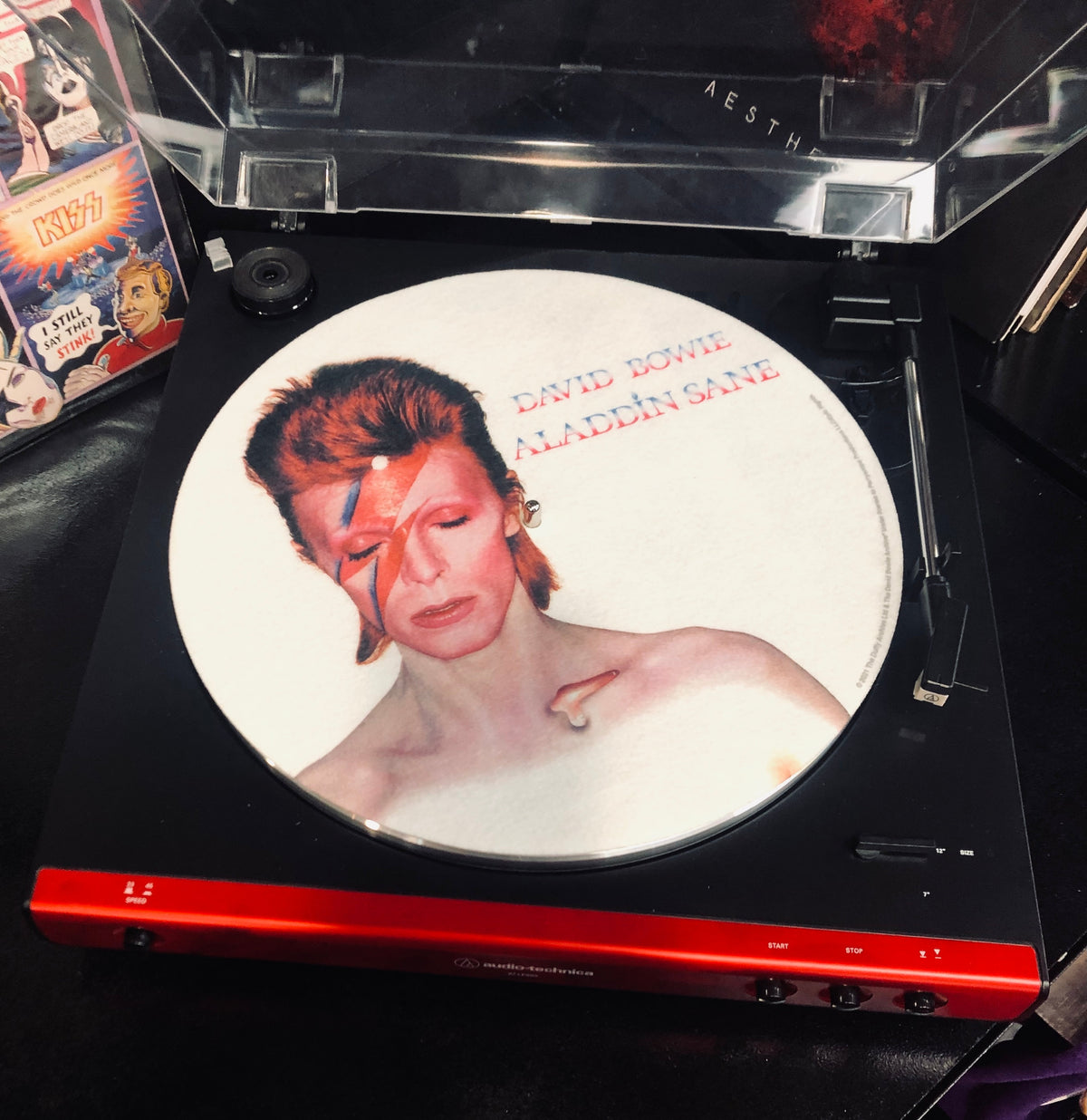 BOWIE Aladdin Sane - Record Turntable Slip Mat
