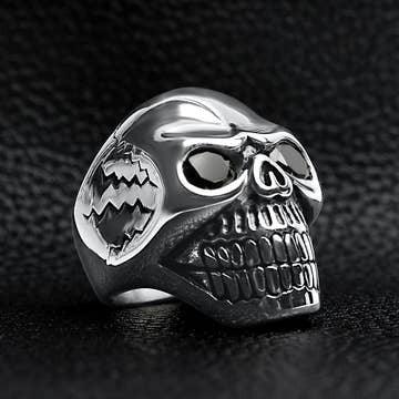 Odious Bleak Cracked Skull Ring