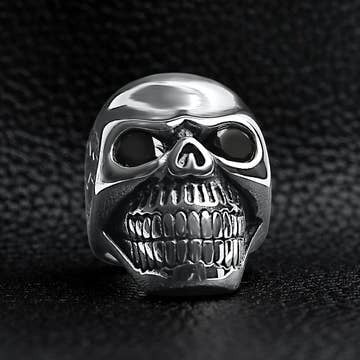Odious Bleak Cracked Skull Ring