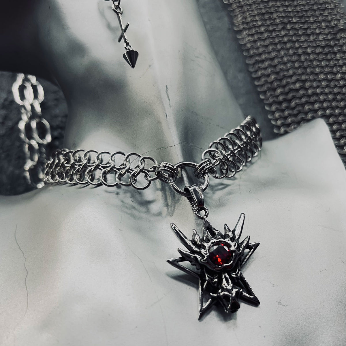 Dragon Armoured Choker