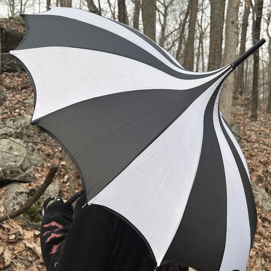 Batwing Pagoda Burton Vibe Umbrella