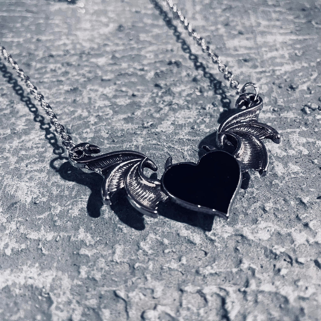 Black Heart Pendant Necklace