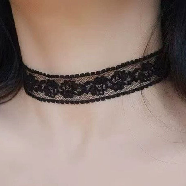Simple Sins Lace Choker